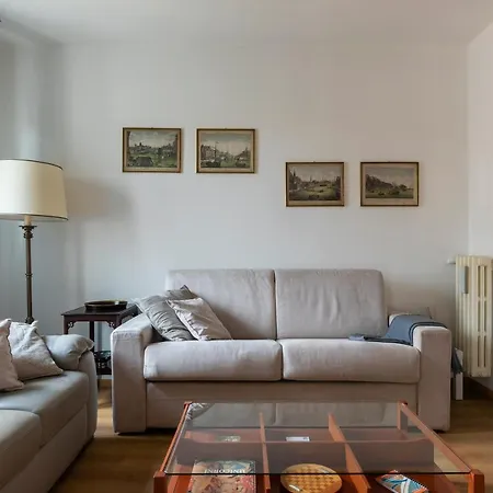 Sunny Piramide Apartment *