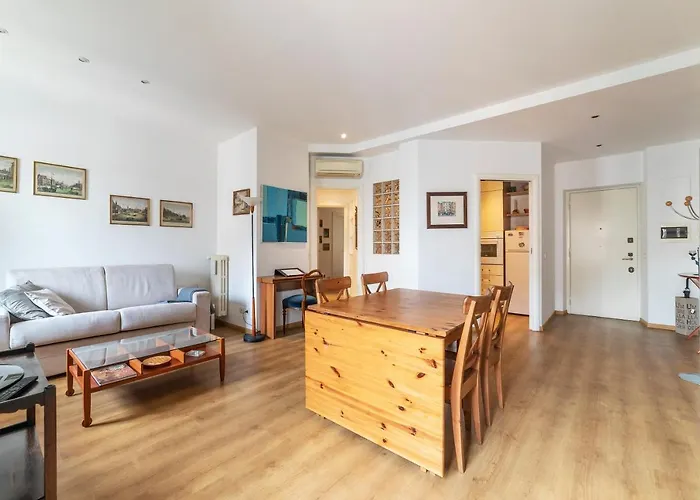 Guesthost - Sunny Piramide * Rome