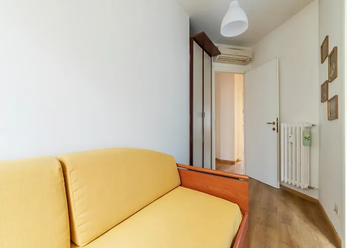 Apartment Guesthost - Sunny Piramide Rome